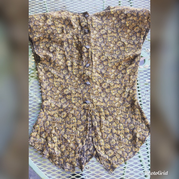 Vintage embellished cross patterned blouse - Picture 2 of 2